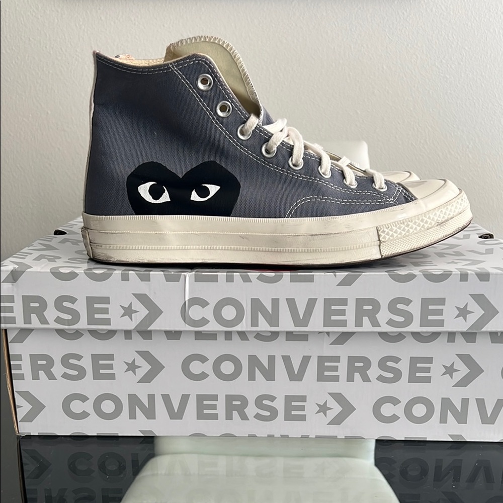 Converse Black High-Top Sneakers Classic Canvas Design